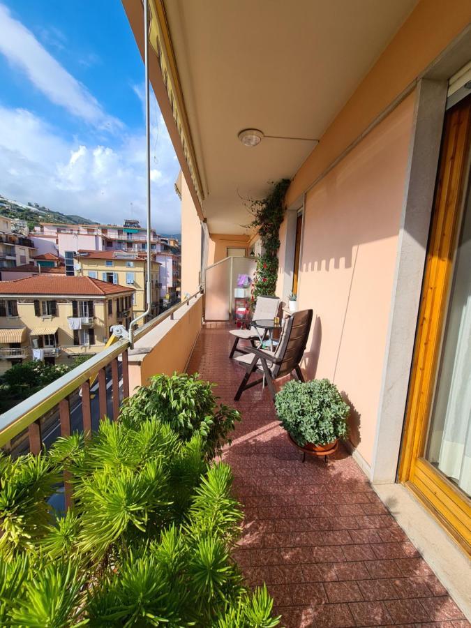 Casa Dell Amore 3 Санремо Екстер'єр фото