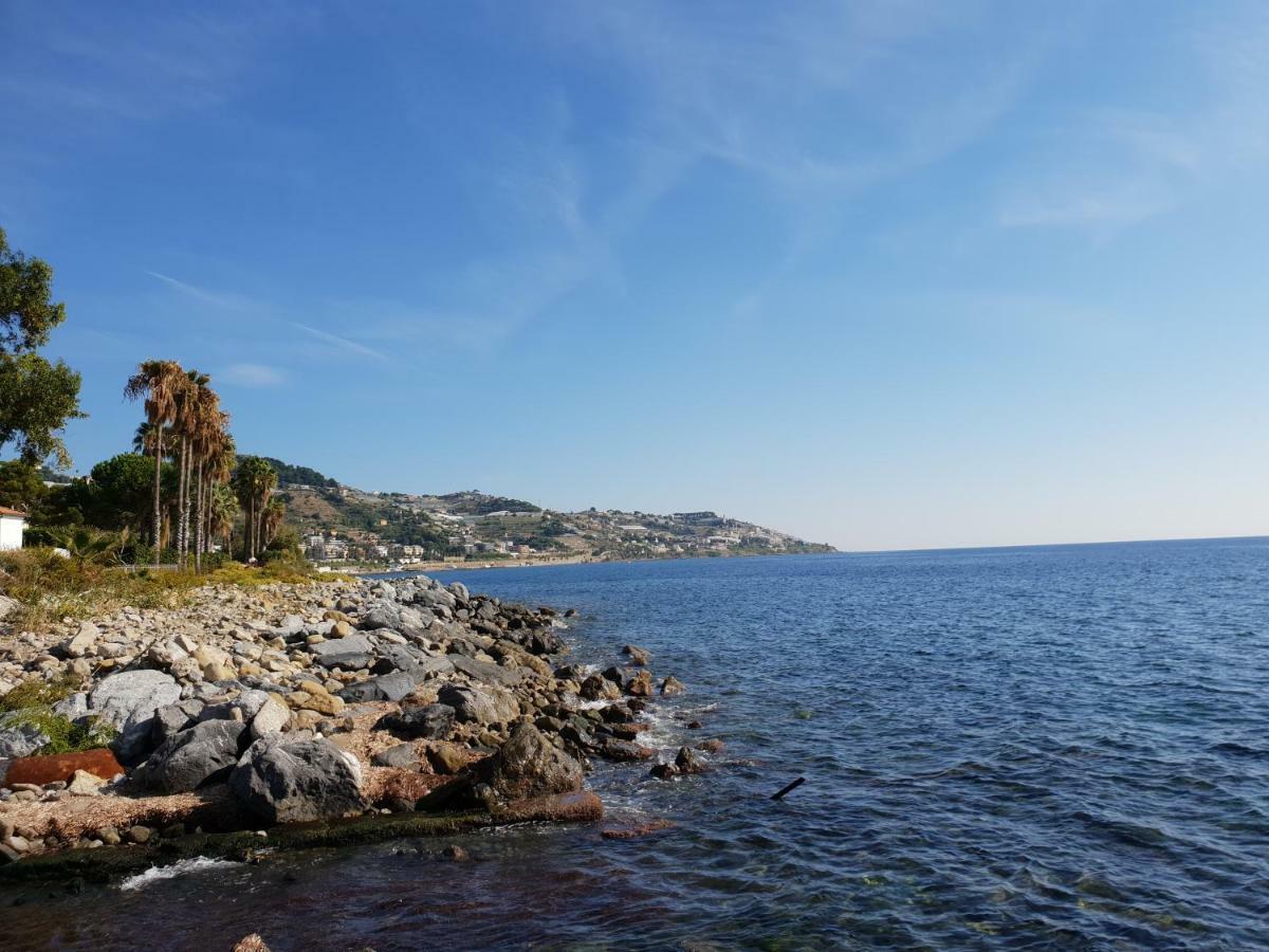Casa Dell Amore 3 Санремо Екстер'єр фото